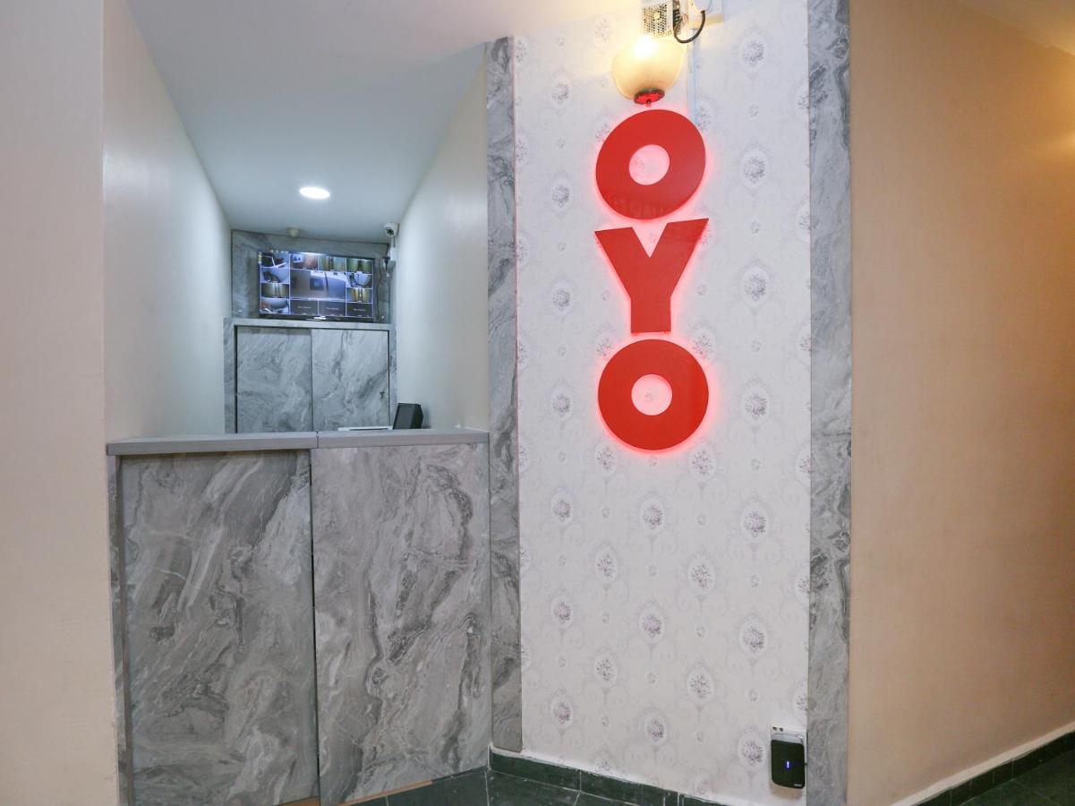 Oyo 89672 Eg Hotel Jj Johor Bahru Extérieur photo