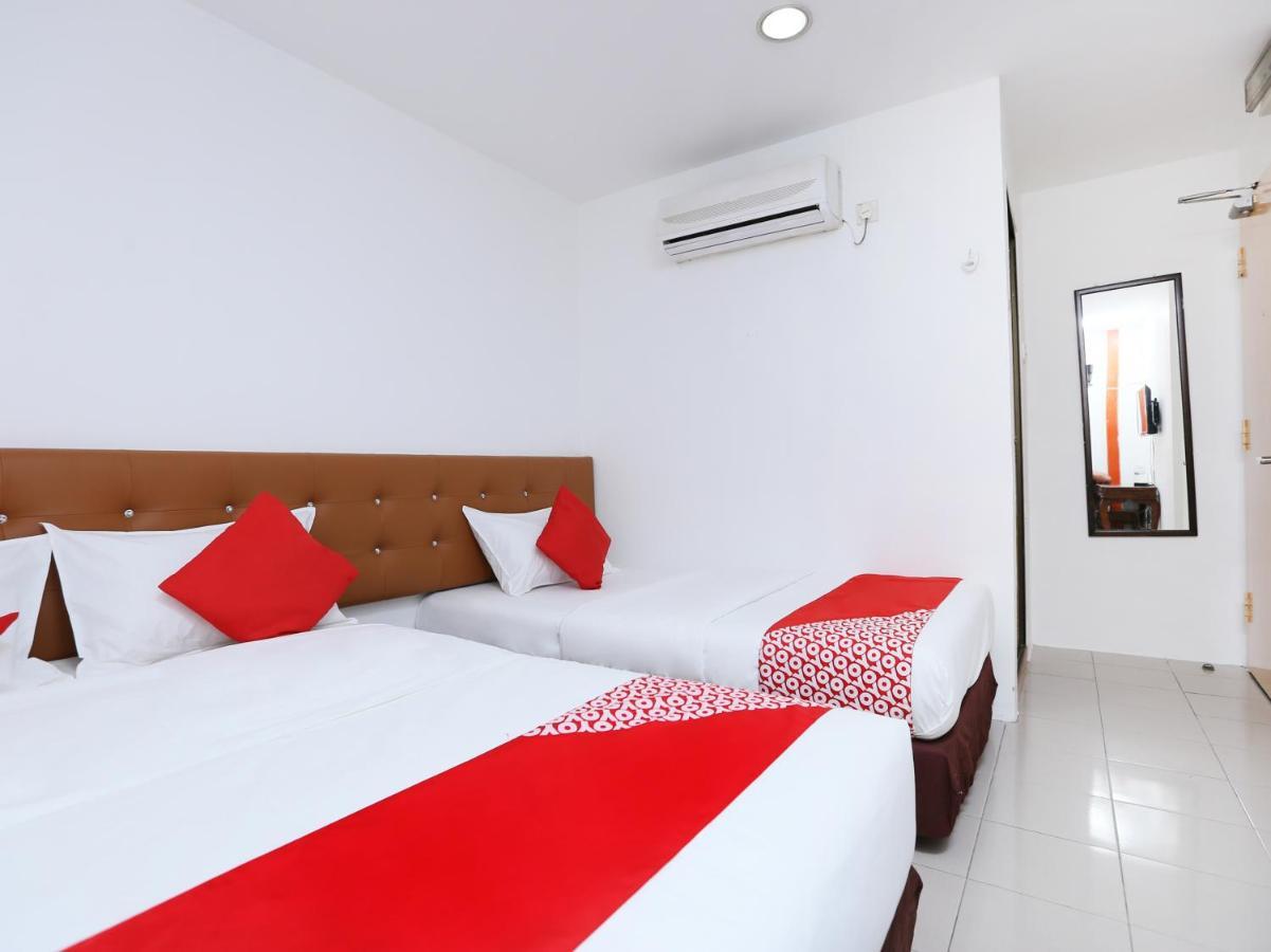 Oyo 89672 Eg Hotel Jj Johor Bahru Extérieur photo